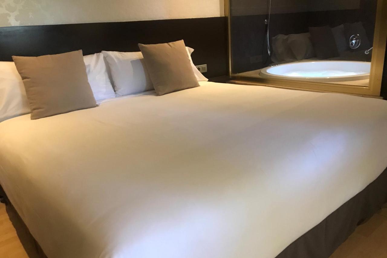 Hotel Punt 14 Ґаба Екстер'єр фото